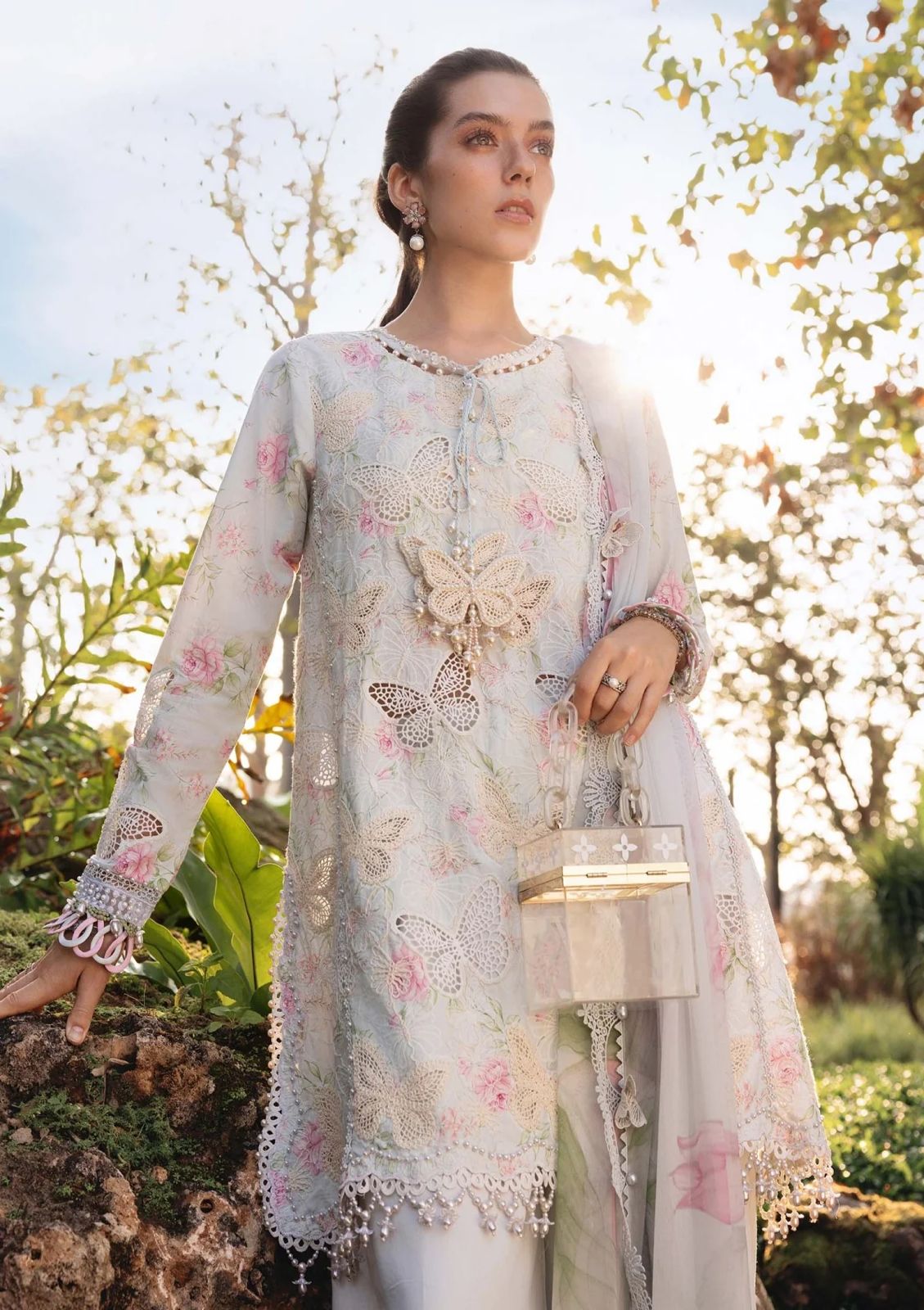 3PC UNSTITCHED EMBROIDERED GREY SUIT